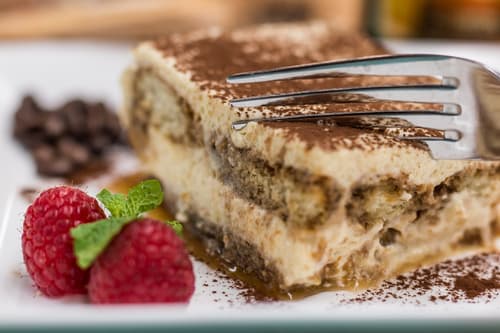 Tiramisu with raspberries and mint